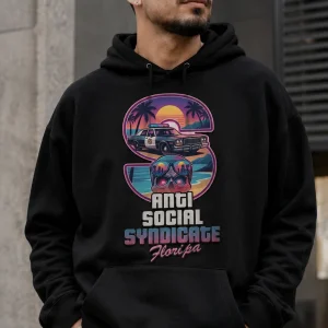 Moletom preto com o logo Anti Social Syndicate Floripa em pôr do sol roxo com palmeiras