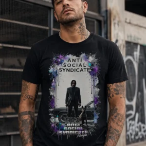 Camiseta preta com estampa em pôster vertical de figura solitária em rua deserta