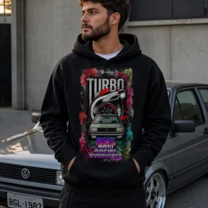 Moletom preto com estampa de turbina e carro rebaixado com a palavra Turbo